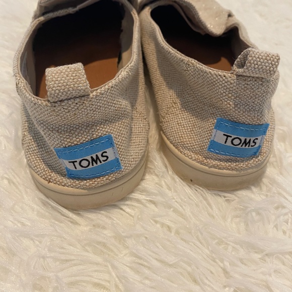 Toms classic Tan with sparkle loafers - Picture 3 of 5